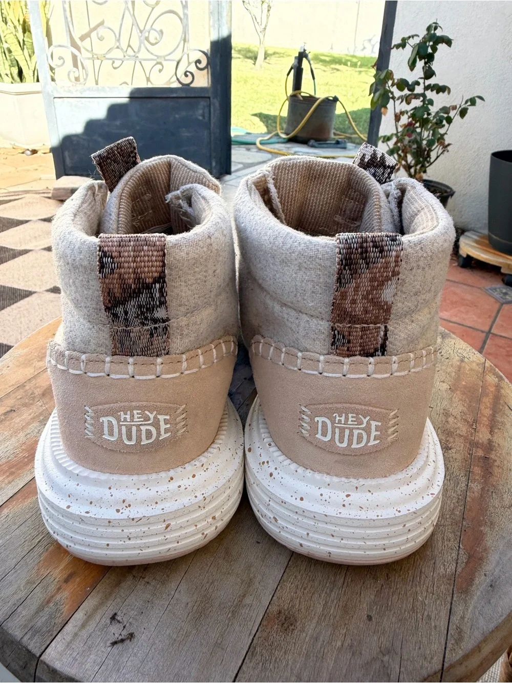 HEYDUDE Women’s High Top Wally Boots Beige Cream NWT Size 7